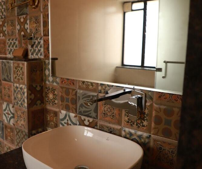 渡假胜地 The Pench International