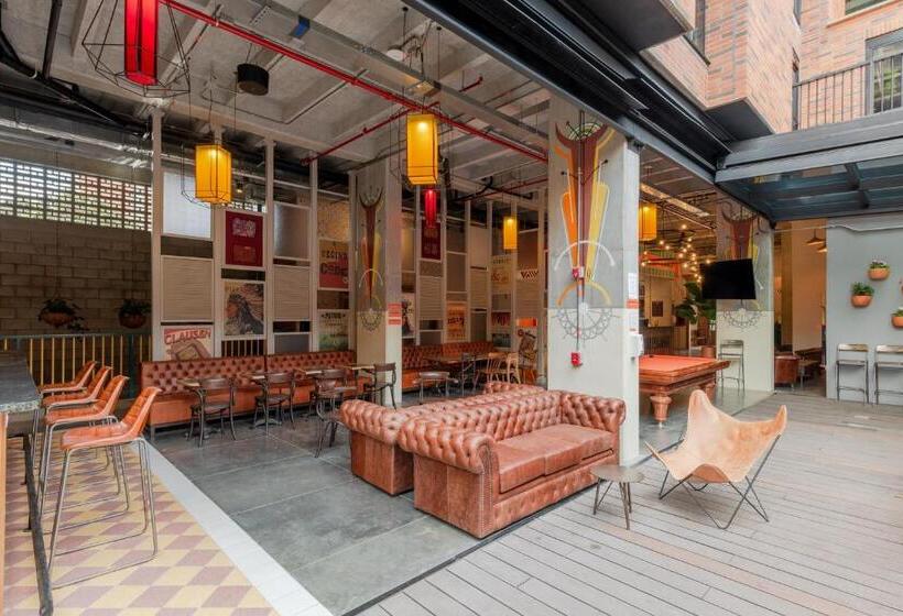 הוסטל Masaya Medellin