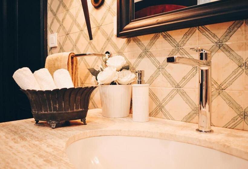 ベッドアンドブレックファースト Le Chai