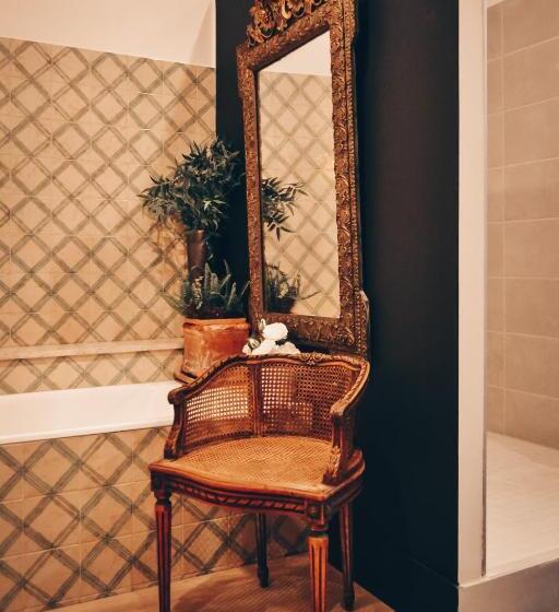 ベッドアンドブレックファースト Le Chai