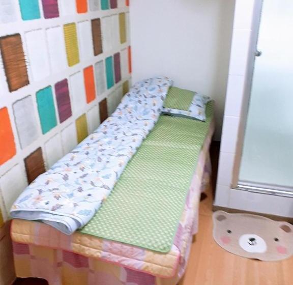 מלון כמוסות Noble House Seoul