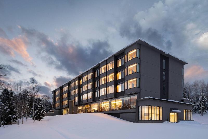 בית מלון כפרי Higashiyama Niseko Village, A Ritzcarlton Reserve
