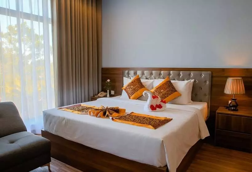 هتل Ivory Phu Yen