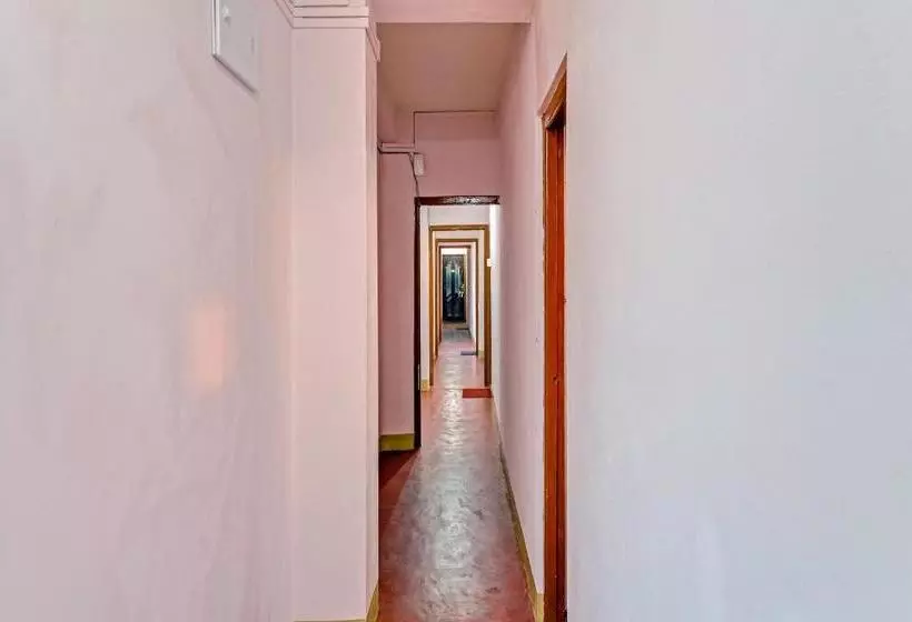 Hotelli Oyo 74137 Wonder Hill Guest House