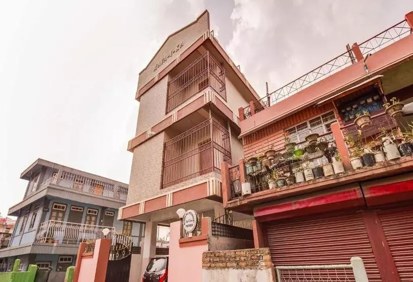 Hotelli Oyo 74137 Wonder Hill Guest House