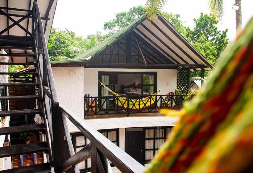 هتل Hostal Antawara Tayrona