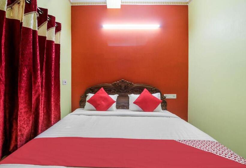 ホテル Collection O The King