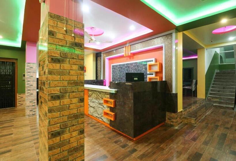 ホテル Collection O The King