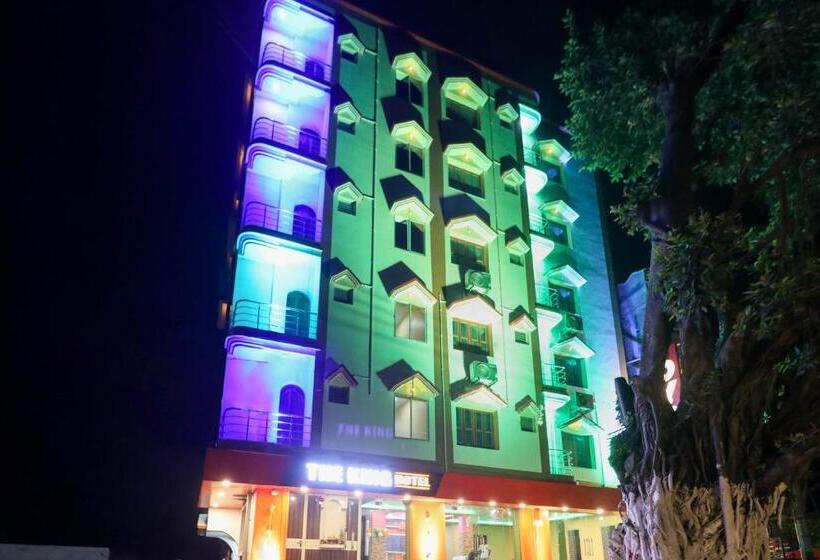 ホテル Collection O The King