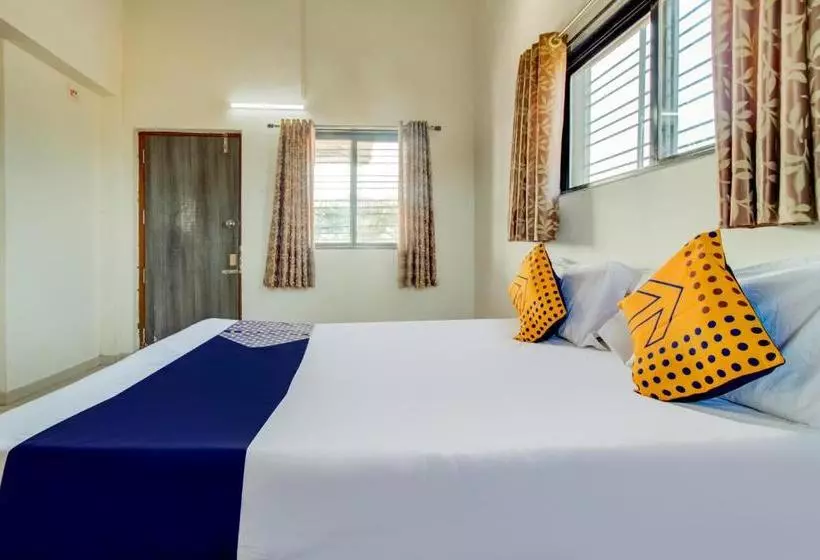 ホテル Spot On 67971 Mango Resorts