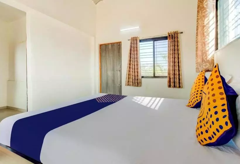 ホテル Spot On 67971 Mango Resorts