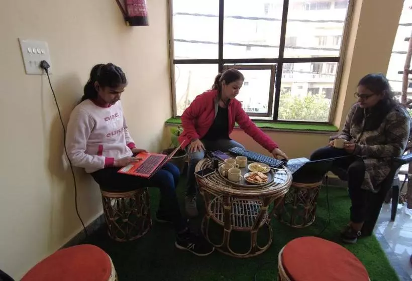 ホテル The Ananya Palace Rishikesh