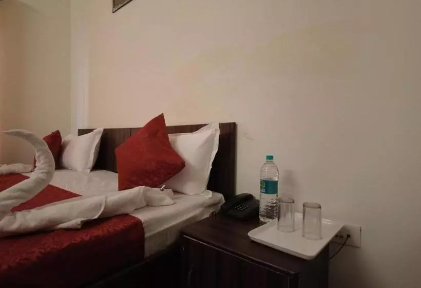 ホテル The Ananya Palace Rishikesh