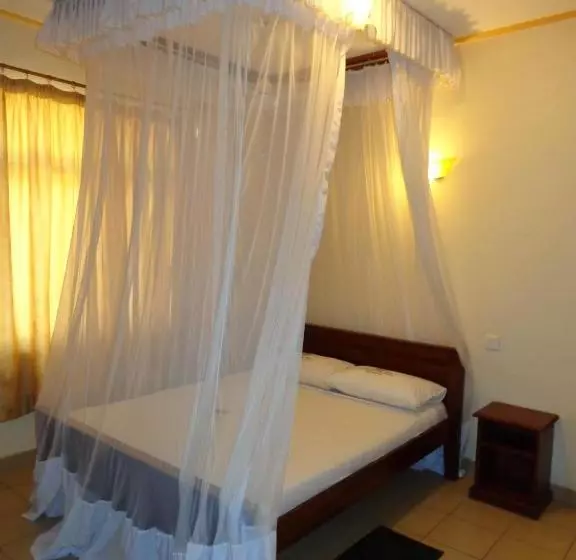 پانسیون The Folks Inn