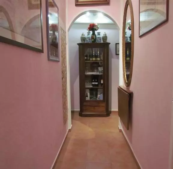 تختخواب و صبحانه Althea Rooms