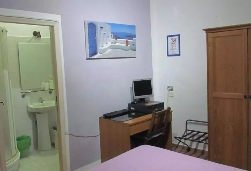 تختخواب و صبحانه Althea Rooms