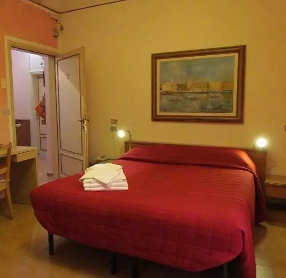 تختخواب و صبحانه Althea Rooms