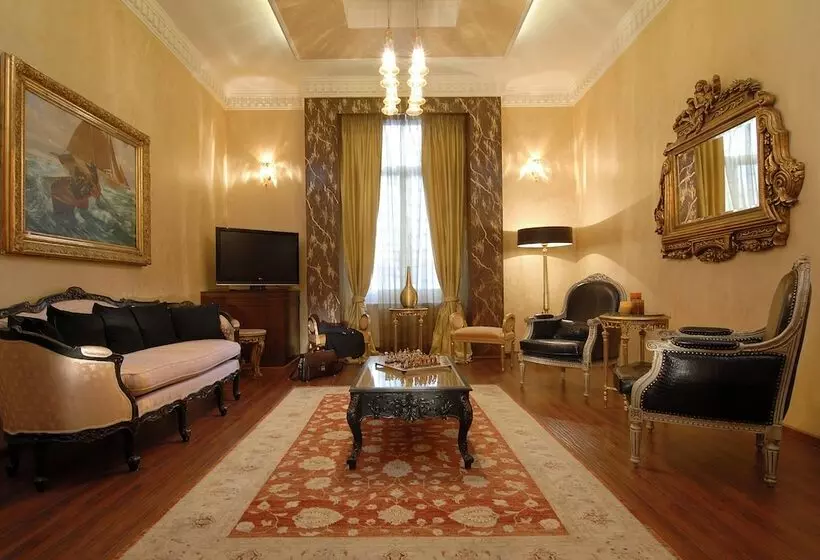 Hotelli Acropolis Museum Boutique