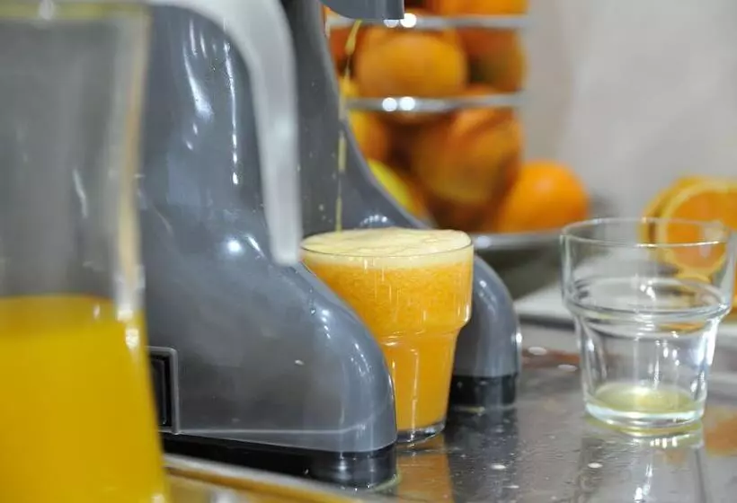 Hotelli Acropolis Museum Boutique