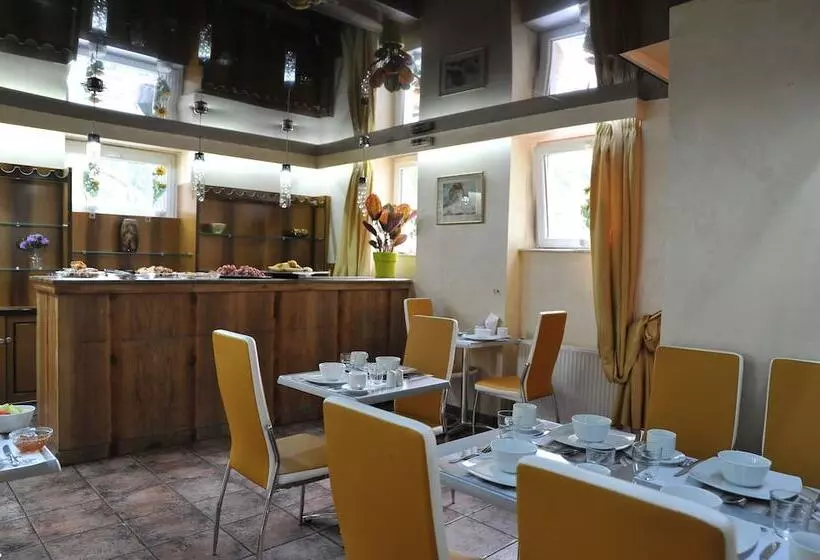 Hotelli Acropolis Museum Boutique