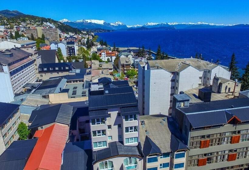 هتل Ayres Del Nahuel