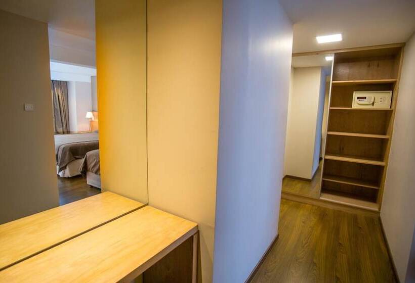 هتل Ayres Del Nahuel