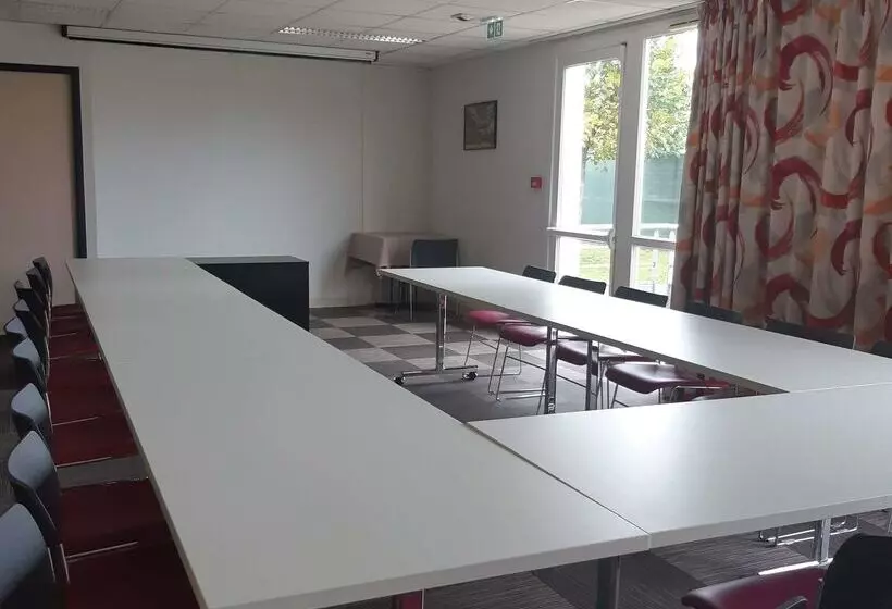 Brit Hotel Le Cottage Le Mans Sud