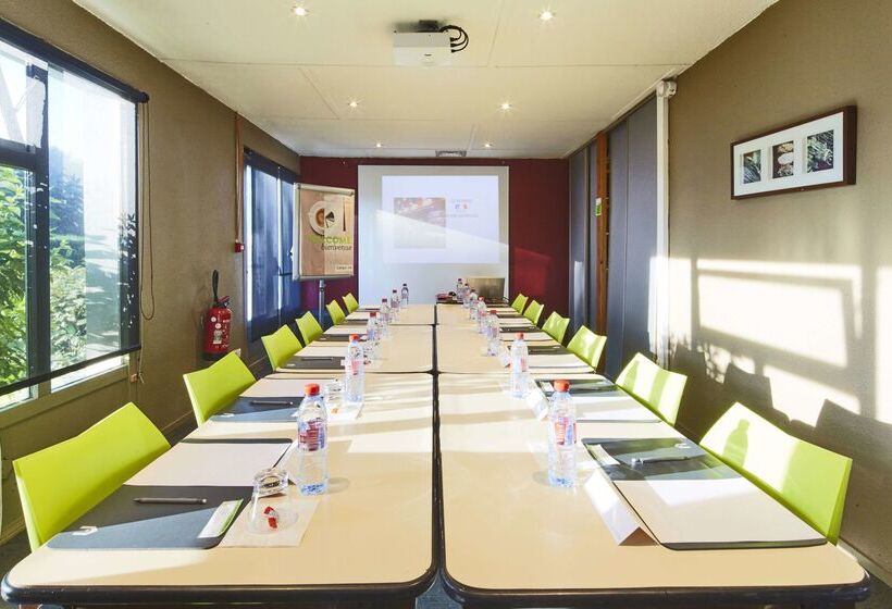 בית מלון כפרי Campanile Bordeaux Est  Artigues