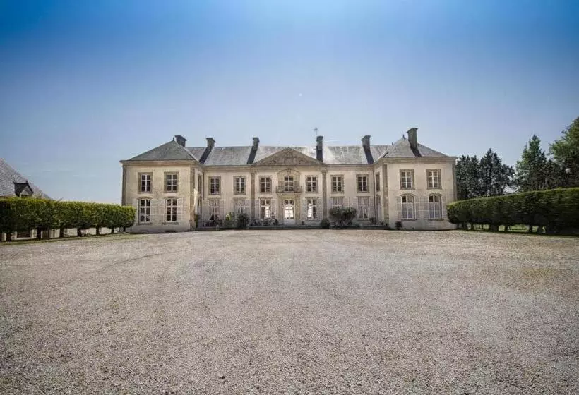 Отель Hôtel Du Château De Quinéville