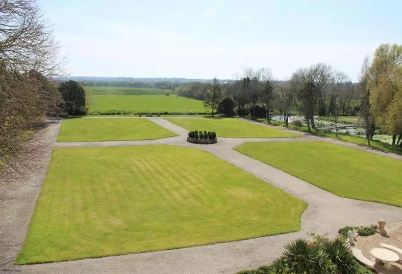 Отель Hôtel Du Château De Quinéville