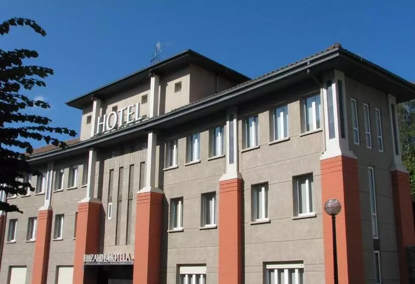ホテル Elizalde