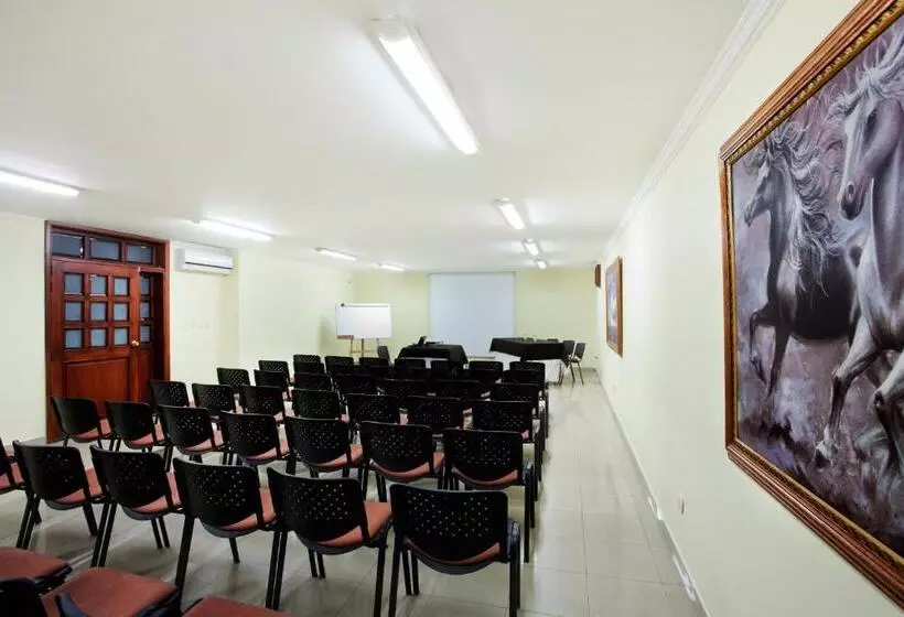 فندق Fernando Plaza