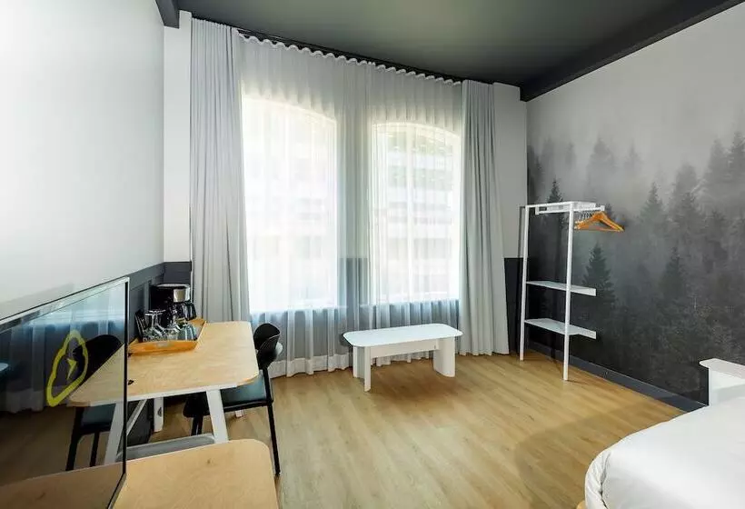 هتل Hôtel Du Jardin   Par Les Lofts Vieux Québec