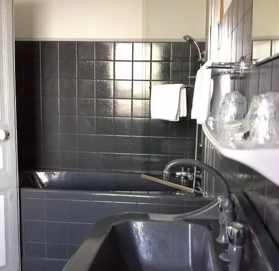 호텔 Le Pont Napoléon Moissac