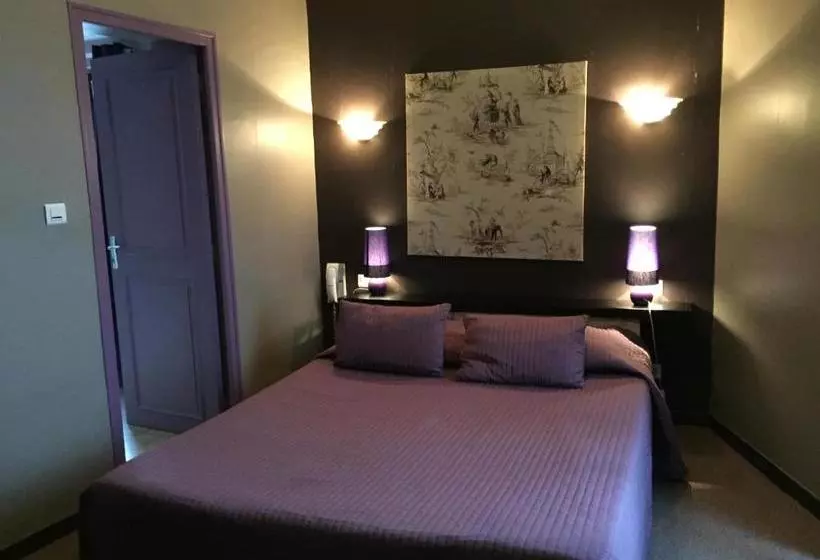 호텔 Le Pont Napoléon Moissac