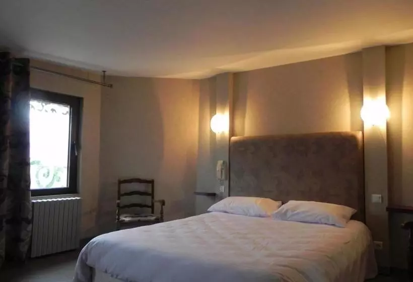 호텔 Le Pont Napoléon Moissac