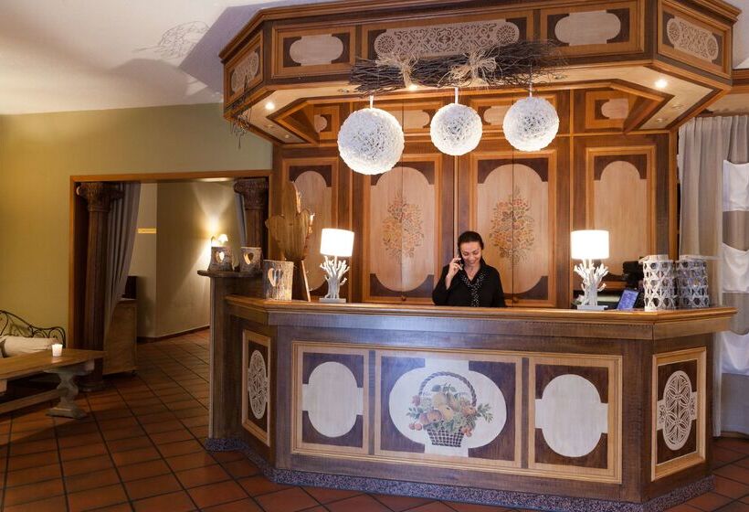 酒店 Hôtel Restaurant Verger Des Châteaux, The Originals Relais, Proche Sélestat