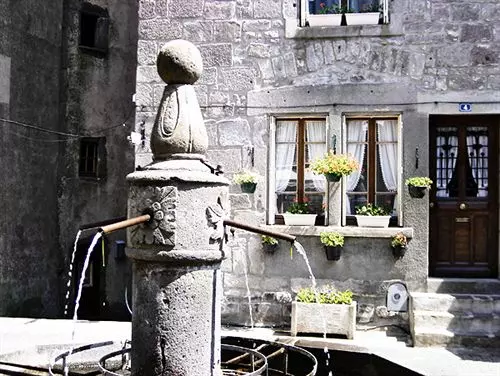 ホテル Les Matins du Sancy