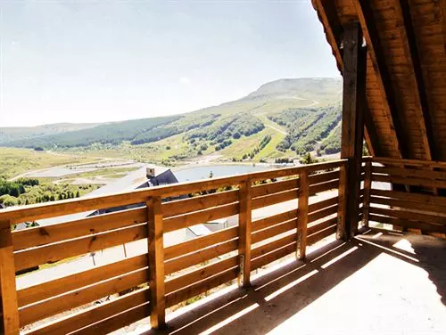 ホテル Les Matins du Sancy