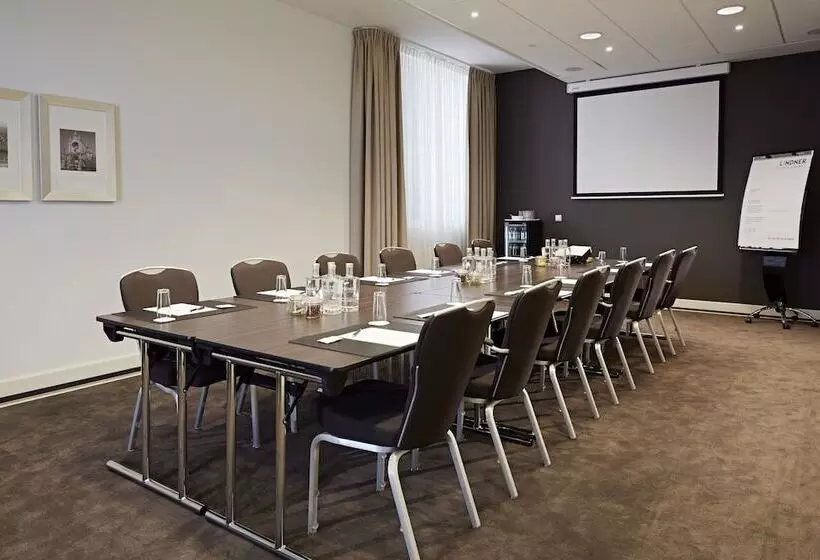 Lindner Hotel Antwerp, Part Of Jdv By Hyatt