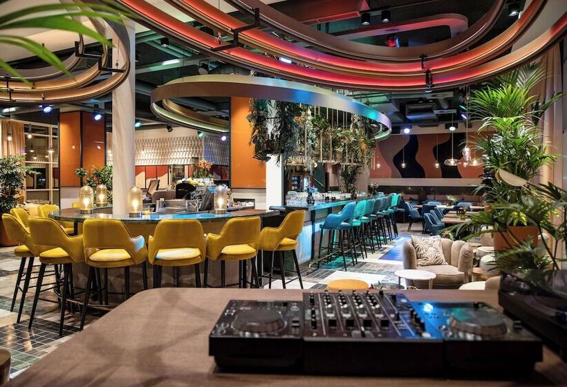 Lindner Hotel Antwerp, Part Of Jdv By Hyatt