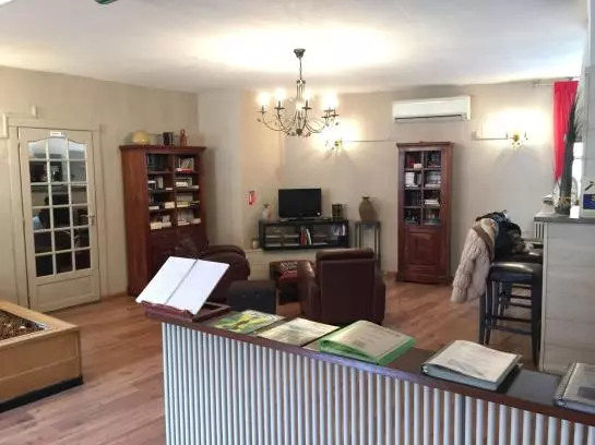 酒店 Hôtel Terminus