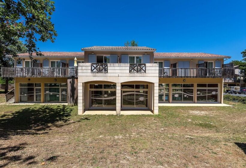 فندق Vacanceole  Le Domaine Du Golf D Albret