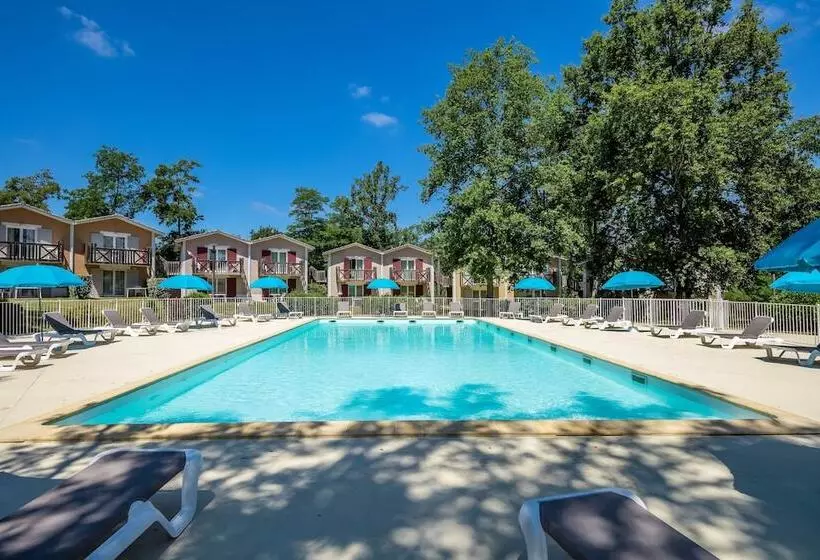 Отель Vacanceole  Le Domaine Du Golf D Albret