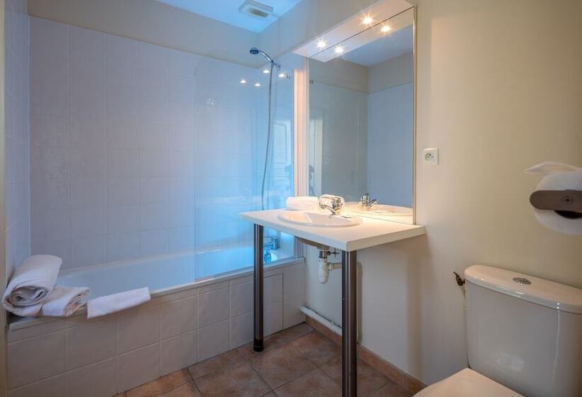 فندق Vacanceole  Le Domaine Du Golf D Albret