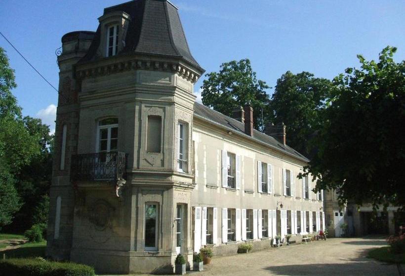 Chateau De Lamberval