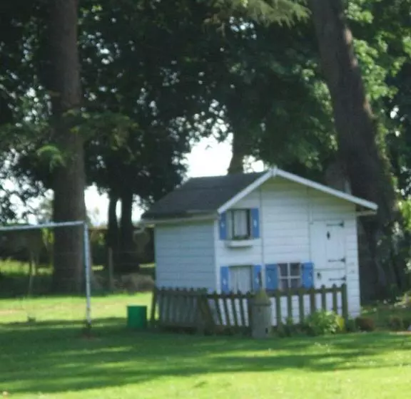 Chateau De Lamberval