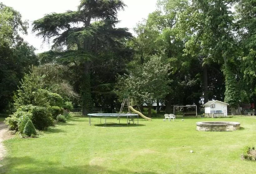 Chateau De Lamberval