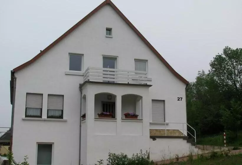 ホテル Gästehaus Perrin