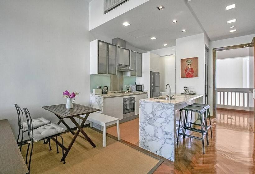 هتل Home Suites By Marina